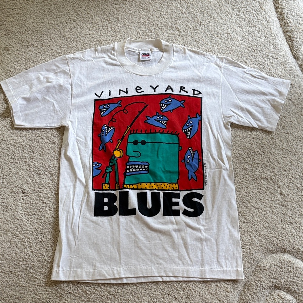 Martha’s Vinyard Fishing White Graphic Tee Shirt